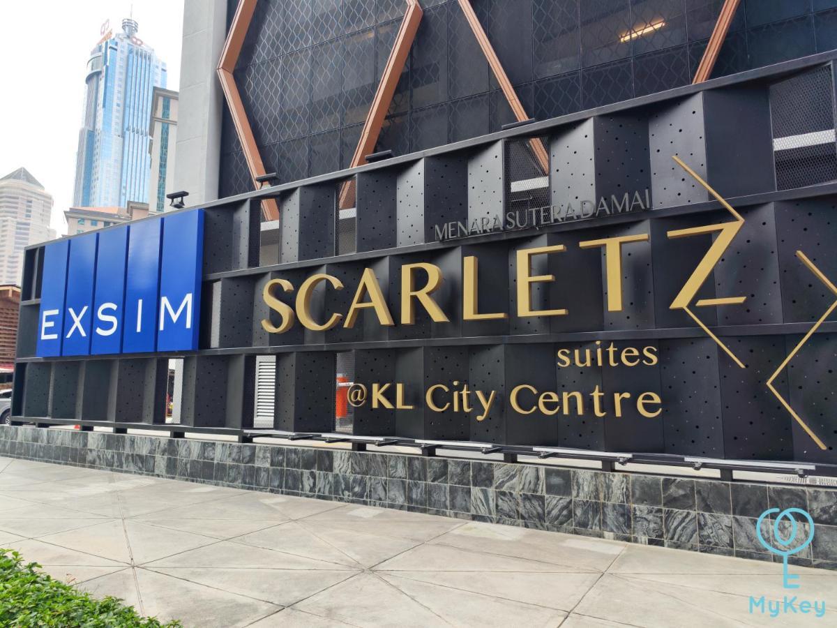 Scarletz Suites By Mykey 쿠알라룸푸르 외부 사진 The entrance of the suites